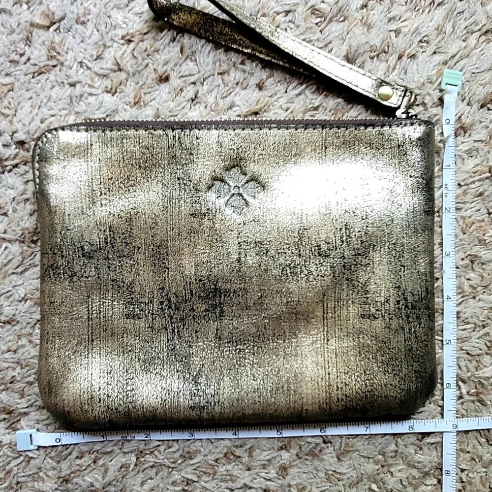 🌿Patricia Nash Cassini Leather Tooled Soft Gold Metallic Wristlet/Clutch🌿